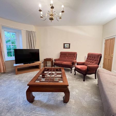 Spacious Flat Sleeps 8 Near Princes Street EDI Eksteriør bilde
