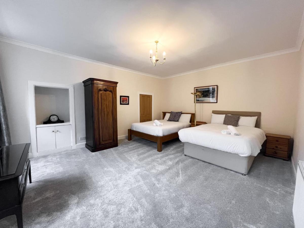 Spacious Flat Sleeps 8 Near Princes Street EDI Eksteriør bilde