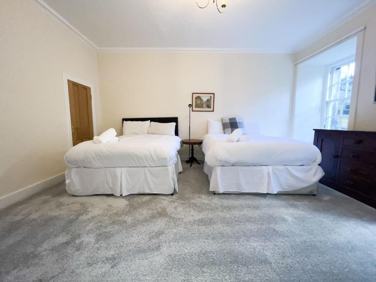 Spacious Flat Sleeps 8 Near Princes Street EDI Eksteriør bilde
